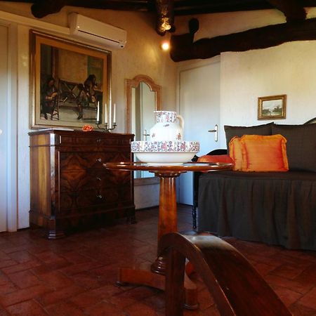Casa Matilde Bed & Breakfast Mommio Phòng bức ảnh