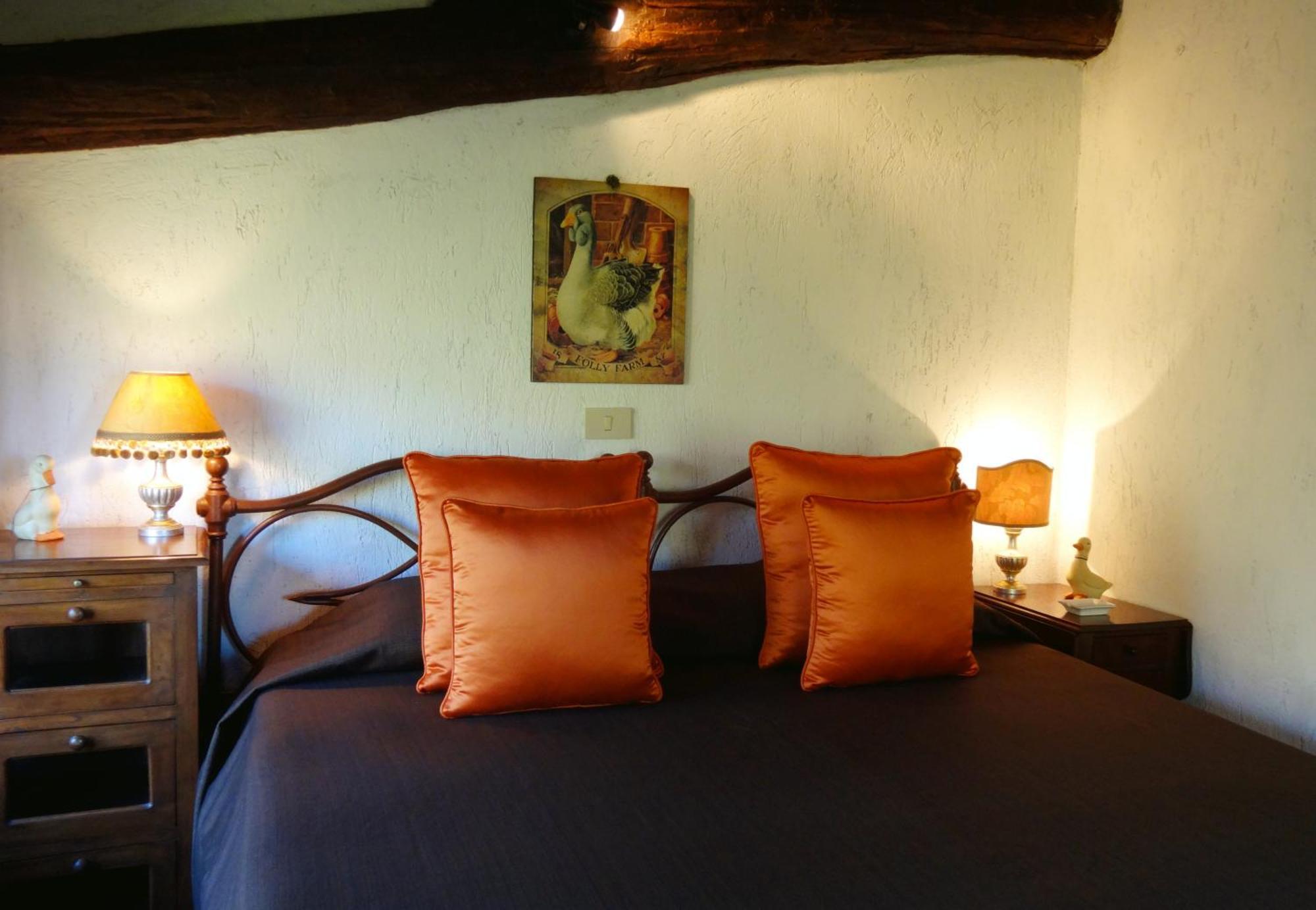 Casa Matilde Bed & Breakfast Mommio Phòng bức ảnh